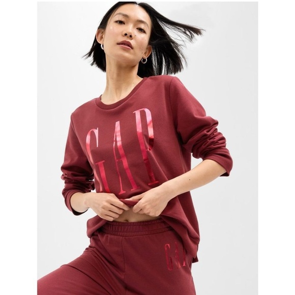 GAP Tops - GAP Women's Burgundy Logo Sweatshirt